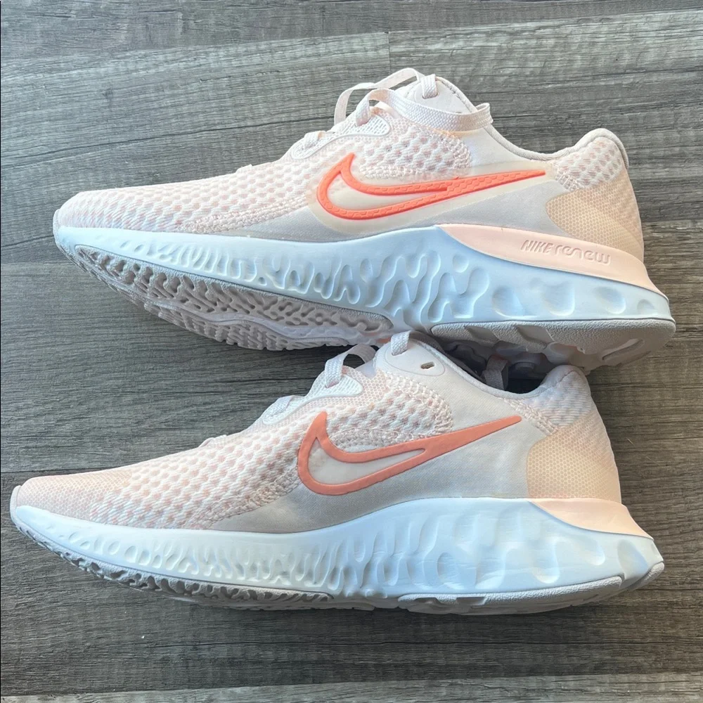Nike Renew Women's Pink Running Shoes - Picture 2 of 6
